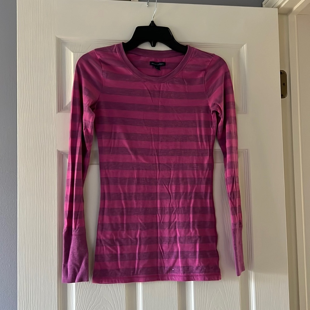 American Eagle long sleeve tee